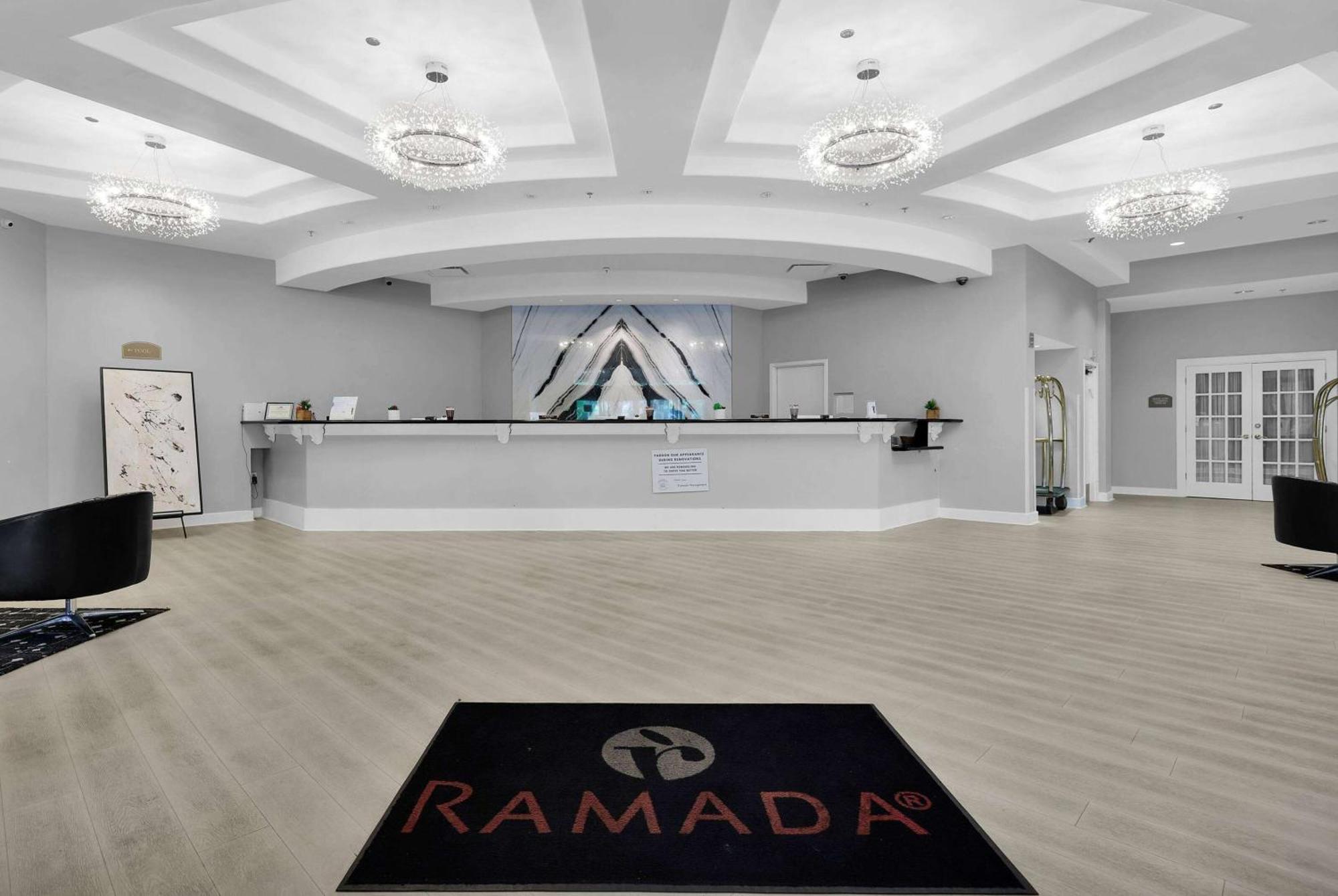 Ramada By Wyndham Jacksonville I-95 By Butler Blvd Kültér fotó